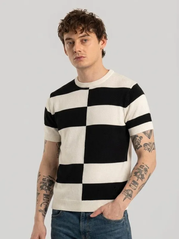 Multicolor_Pure_Cotton_Self_Design_Round_Neck_T-Shirt_For_Men