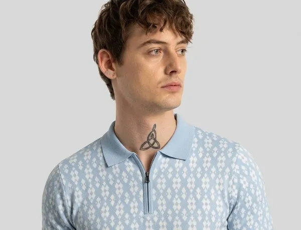 Light_Blue_&_White_Pure_Cotton_Geometric_Print_Zip_Neck_T-Shirt_For_Men