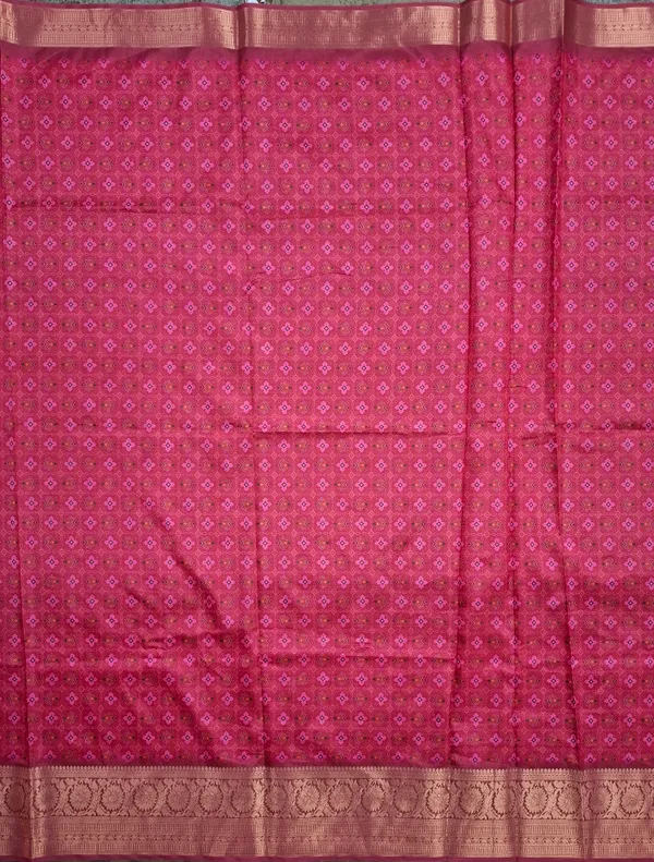 Pink_Polyester_Silk_Geometric_Woven_Saree_For_Women