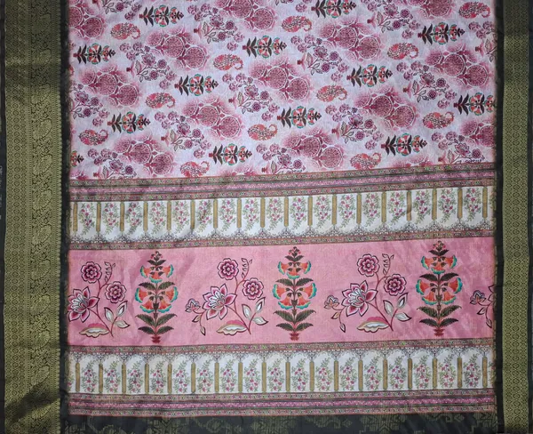 Pink_Polyester_Silk_Floral_Printed_Saree_For_Women