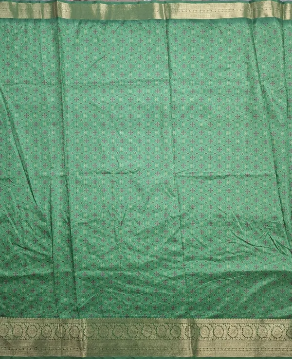 Green_Polyester_Silk_Geometric_Print_Saree_For_Women