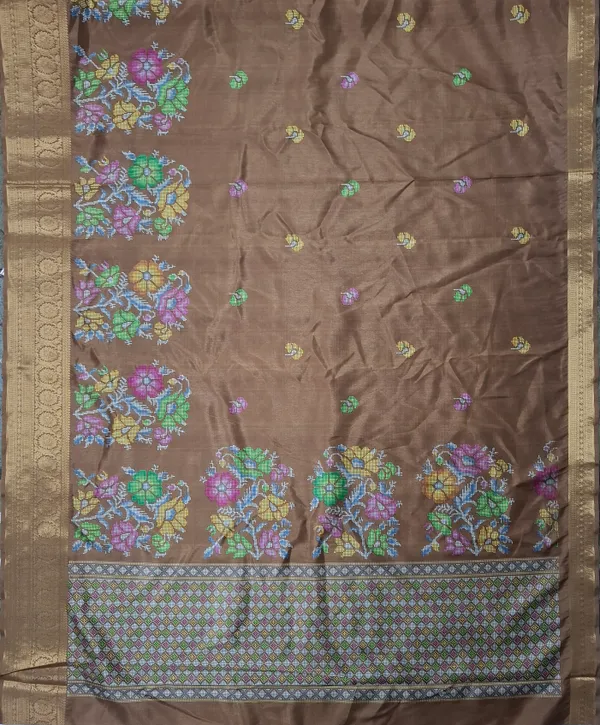 Brown_Polyester_Silk_Floral_Printed_Saree_For_Women