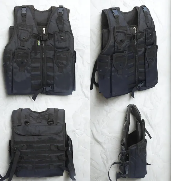 Tactical_Vest_With_Organizer_And_Pouches_21Cm