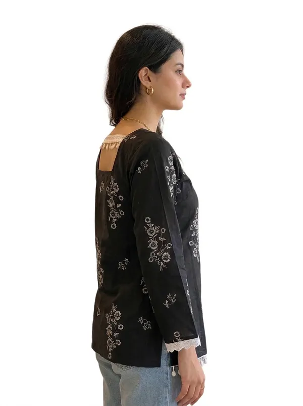 VIAM_Women’s_Black_Printed_Short_Kurti_with_Lace_Detailing