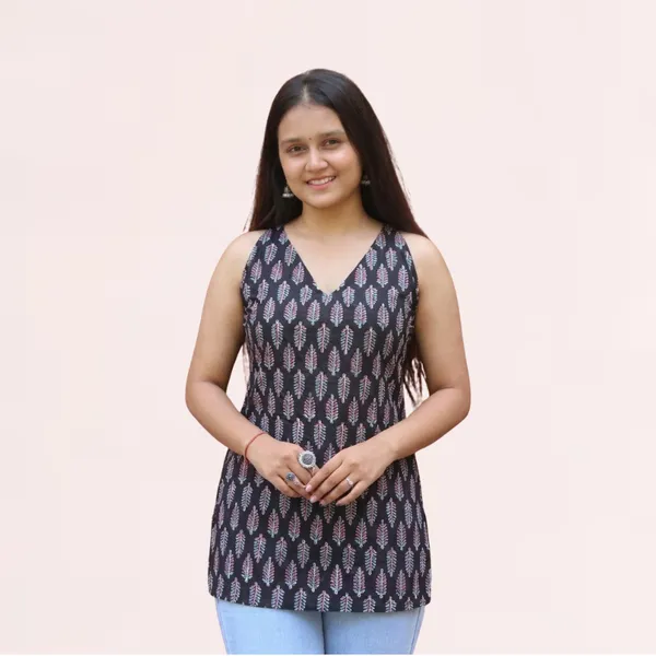 VIAM_Women's_Cotton_Floral_Printed_Sleeveless_Backless_Short_Kurti_V-Neck_Casual_Ethnic_Top