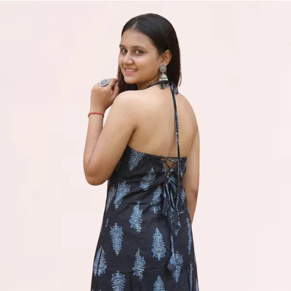 VIAM_Women's_Cotton_Floral_Printed_Sleeveless_Backless_Short_Kurti_V-Neck_Casual_Ethnic_Top