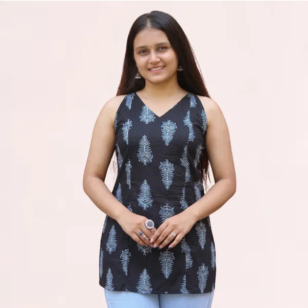 VIAM_Women's_Cotton_Floral_Printed_Sleeveless_Backless_Short_Kurti_V-Neck_Casual_Ethnic_Top