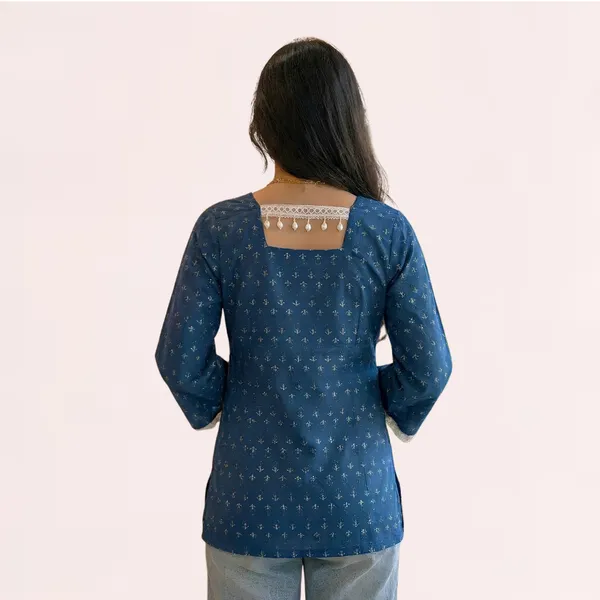 VIAM_Women’s_Blue_Printed_Short_Kurti_with_Lace_Detailing