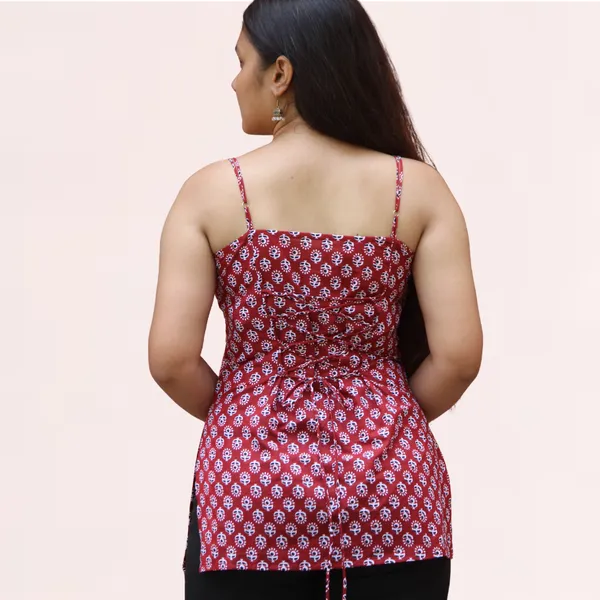 VIAM_Women_Marron_Printed_Short_Kurti_with_Detachable_Shrug_Sleeves