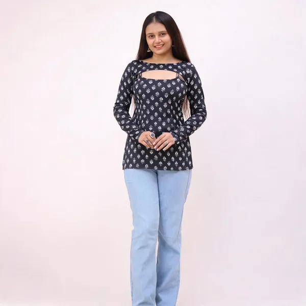 Women_Kurti_With_Detachable_Shrug_Sleeves