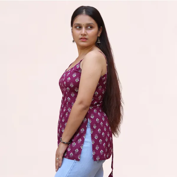 VIAM_Women_Wine_Printed_Short_Kurti_with_Detachable_Shrug_Sleeves