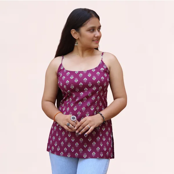 VIAM_Women_Wine_Printed_Short_Kurti_with_Detachable_Shrug_Sleeves