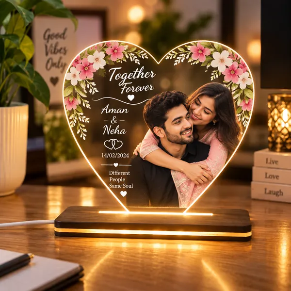 Pinewood_Acrylic_Floral_Heart_Personalized_LED_Photo_Table_Lamp