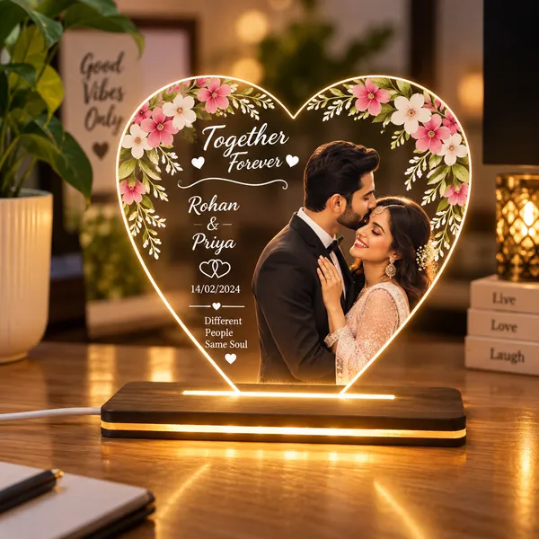 Pinewood_Acrylic_Romantic_Heart_Personalized_LED_Table_Lamp