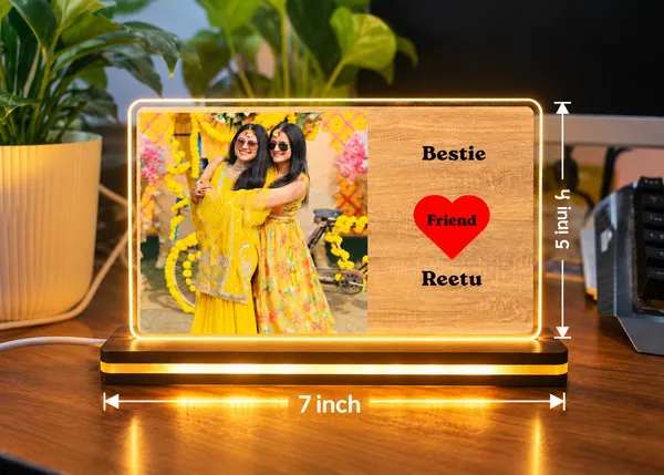 Personalized_LED_Photo_Plaque_With_Wooden_Finish