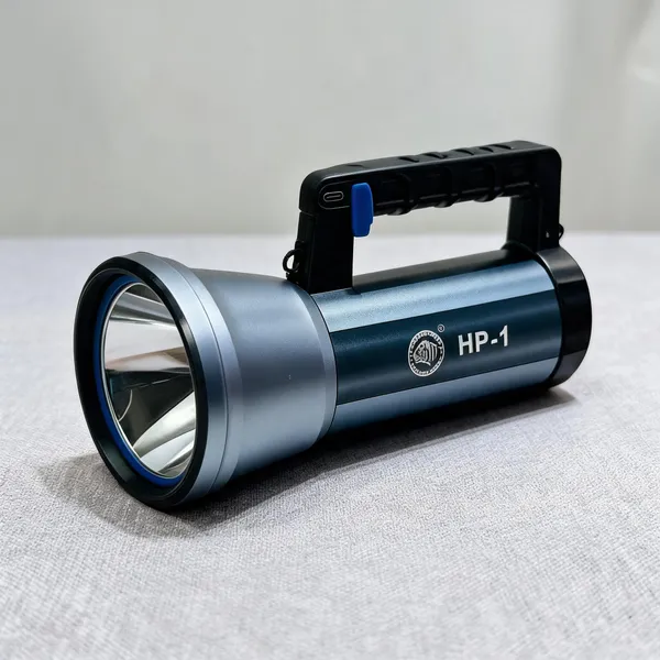 Tiger-1_HP-1_700_Watt_LED_Searchlight_Torch