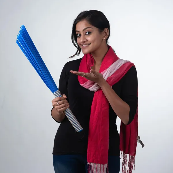 Plastic_Floor_Broom_With_Stick