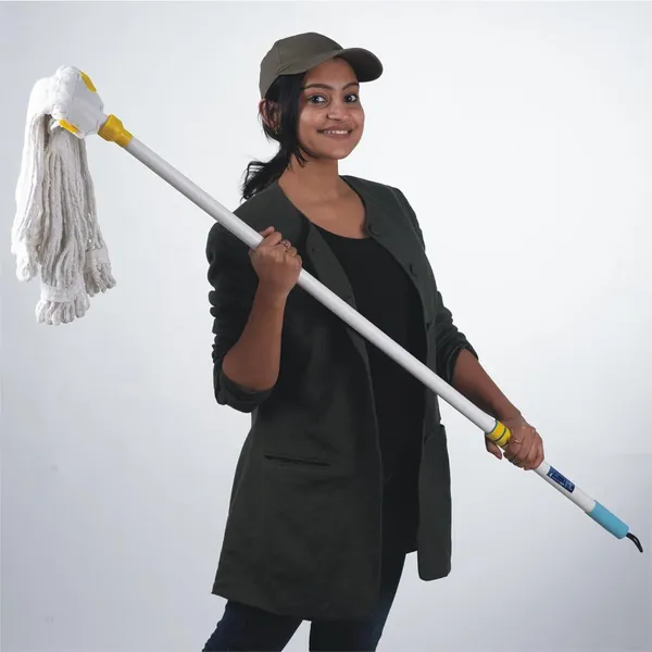 Industrial_Cotton_Mop_With_Stick
