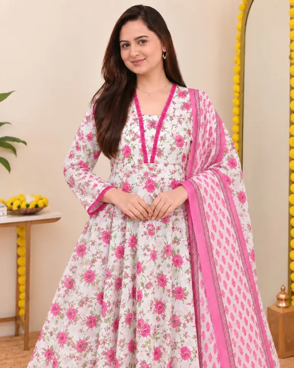 White_Pink_Floral_Anarkali_Kurta_Set_for_Women