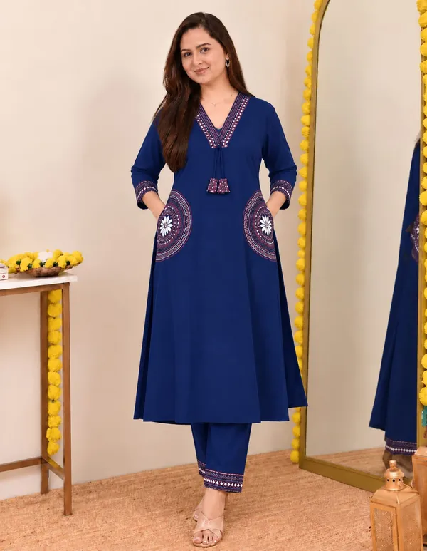 Blue_Rayon_Printed_Kurta_Pant_Set_for_Women