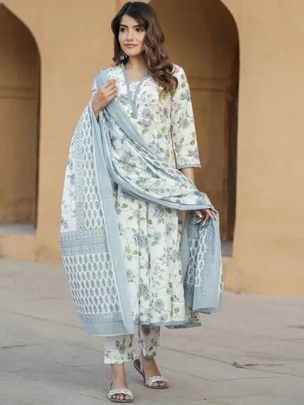 Blue_Floral_Printed_Kurta_Set_For_Women
