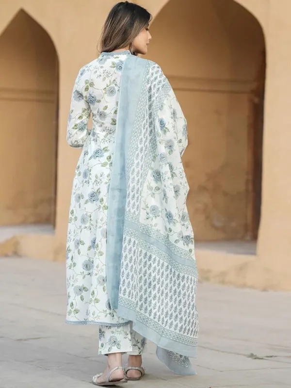 Blue_Floral_Printed_Kurta_Set_For_Women