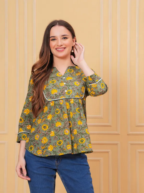 Green_Cotton_Top_For_Women