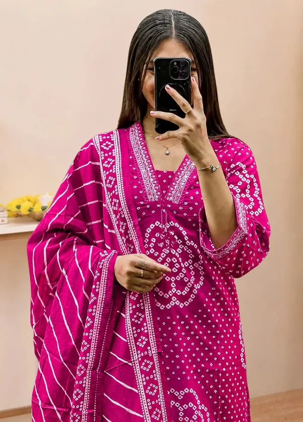 Magenta_Printed_Kurta_Palazzo_Set_for_Women