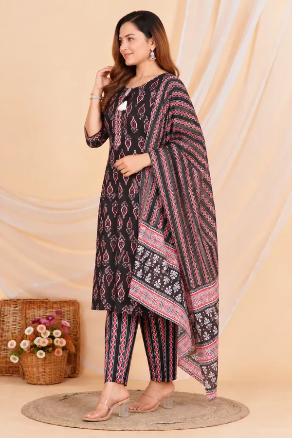 Black_Printed_Straight_Kurta_Set_For_Women