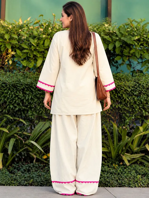 Cream_Ethnic_Kurta_Palazzo_Set_for_Women