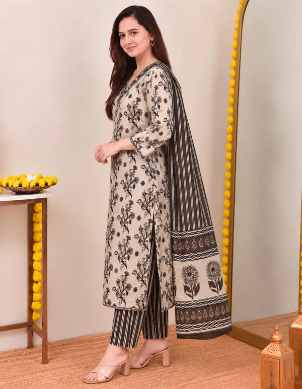 Beige_Floral_Printed_Ethnic_Suit_Set_For_Women