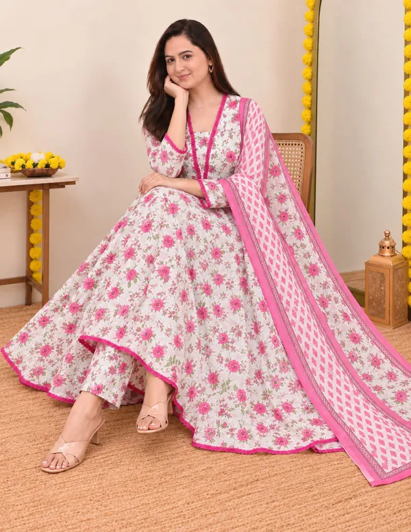 White_Pink_Floral_Anarkali_Kurta_Set_for_Women