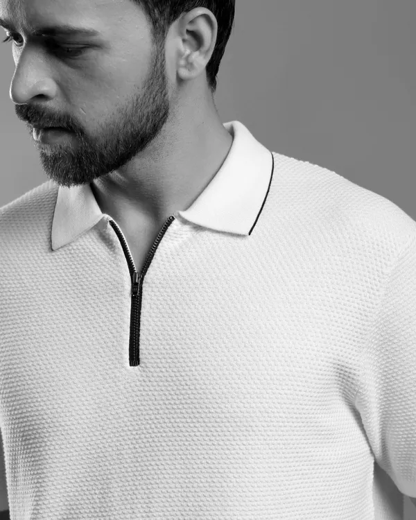 White_Cotton_Textured_Flat_Knit_Polo_T-Shirt_For_Men