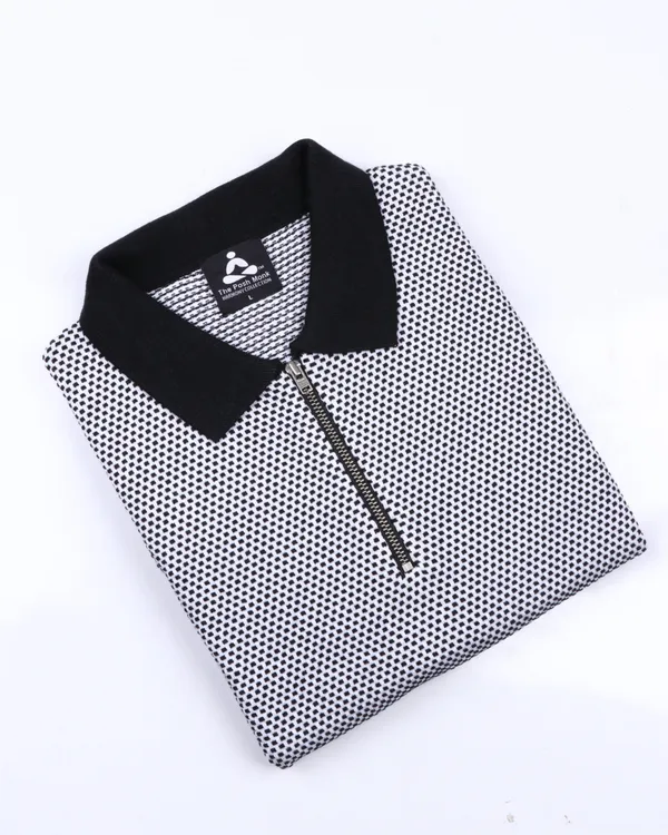 Black-White_Cotton_Geometric_Flat_Knit_Polo_Shirt_For_Men