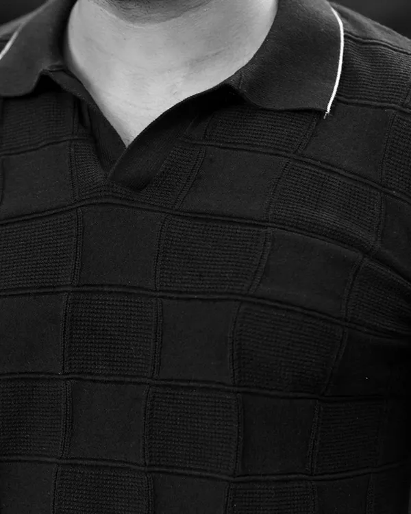 Black_Cotton_Grid_Flat_Knit_Polo_T-Shirt_For_Men