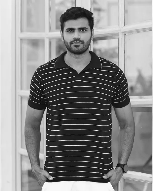 Black-White_Cotton_Classic_Striped_Flat_Knit_Polo_T-Shirt_For_Men