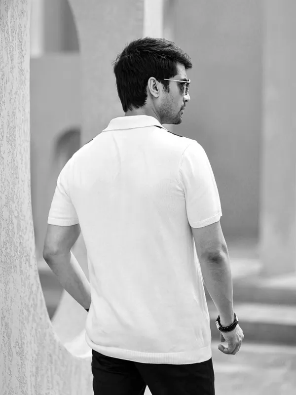 White_Cotton_Retro_Striped_Flat_Knit_Polo_T-Shirt_For_Men