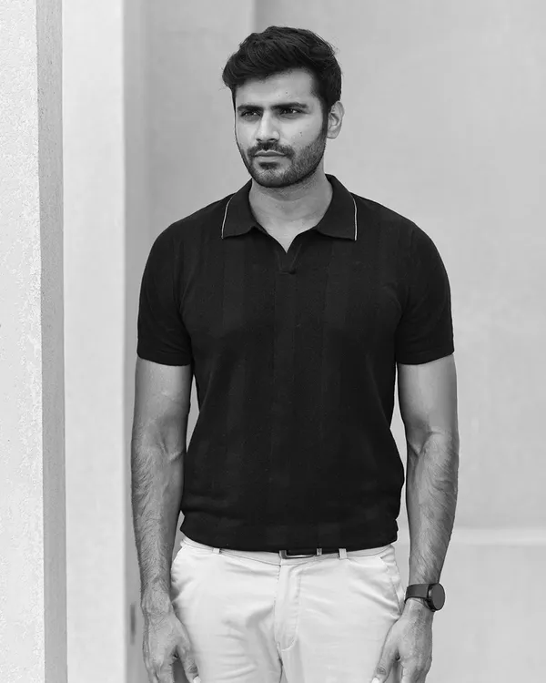 Black_Textured_Flat_Knit_Polo_T_Shirt