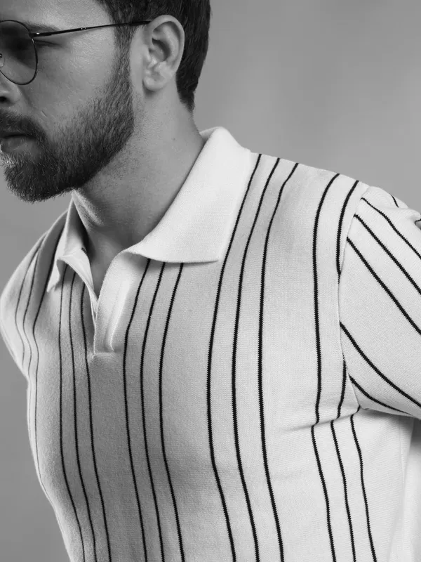 White_Cotton_Vertical_Striped_Flat_Knit_Polo_T-Shirt_For_Men