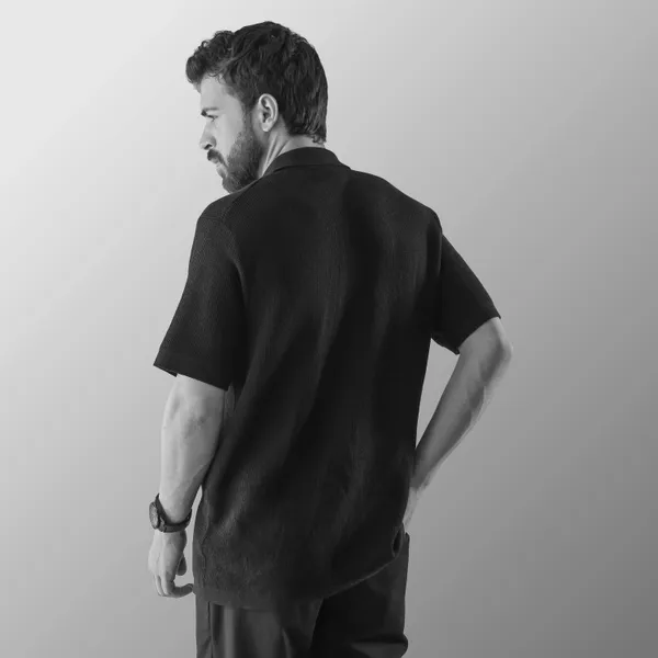 Black_Cotton_Textured_Flat_Knit_Half_Sleeve_T-Shirt_For_Men