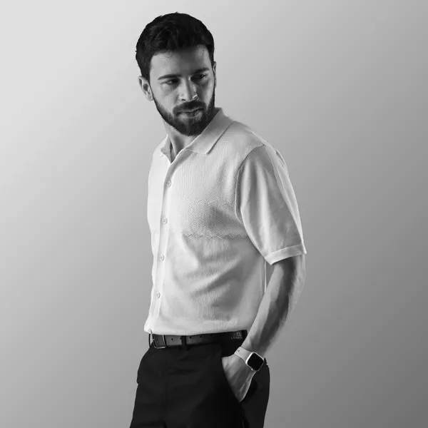White_Cotton_Chevron_Flat_Knit_Half_Sleeve_Shirt_For_Men