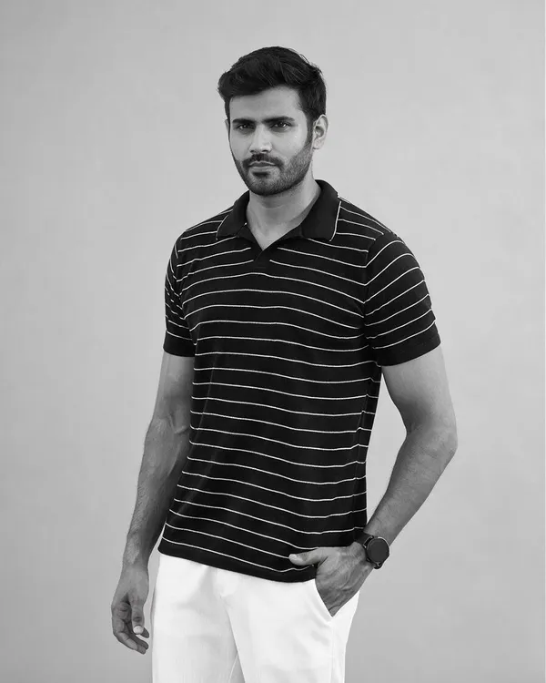 Black-White_Cotton_Classic_Striped_Flat_Knit_Polo_T-Shirt_For_Men
