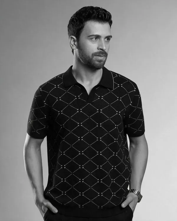 Black_Cotton_Geometric_Patterned_Flat_Knit_Polo_T-Shirt_For_Men