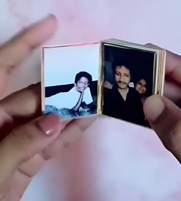 Photo_Album_With_Keychain
