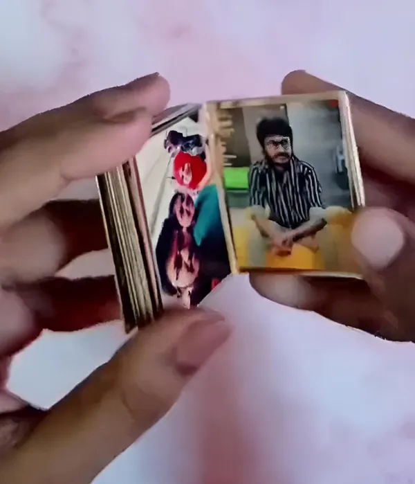 Photo_Album_With_Keychain