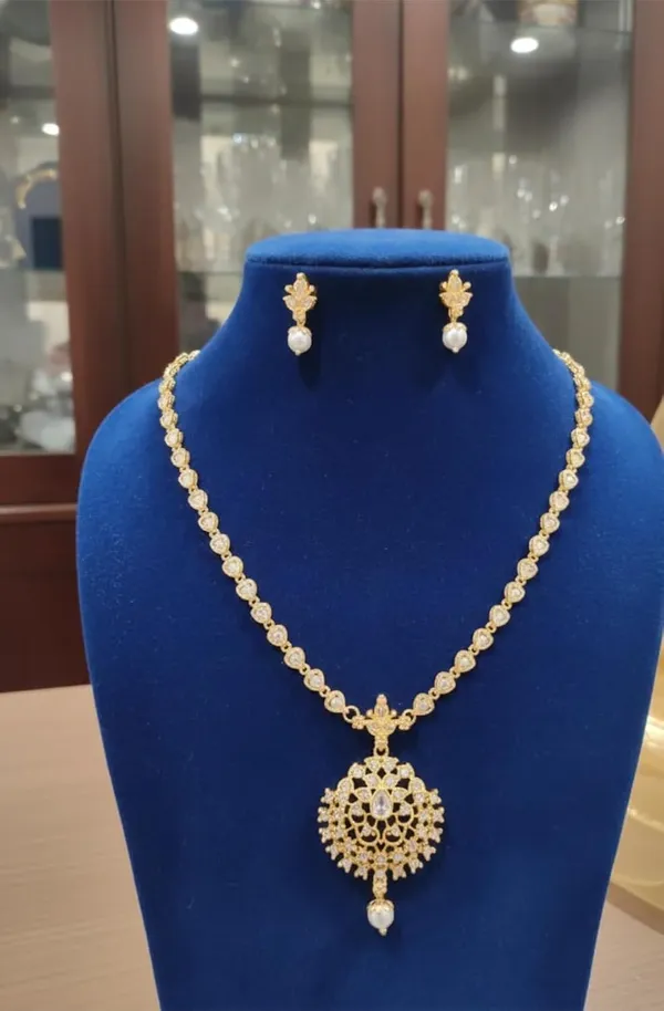 Moti_Necklace_With_Jhumkas