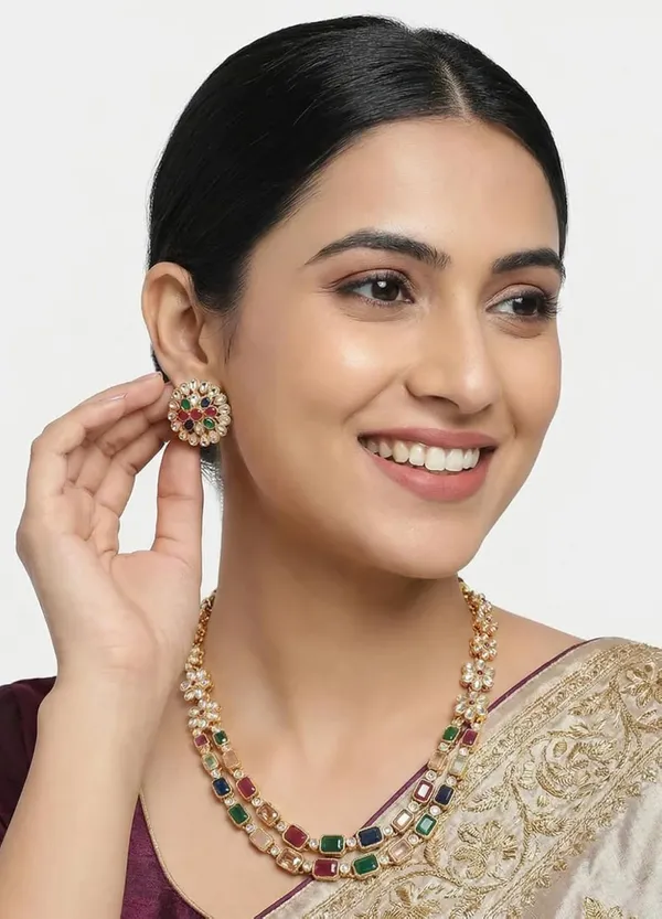 Gold_Plated_Kundan_Stone_Necklace_Set_With_Earrings