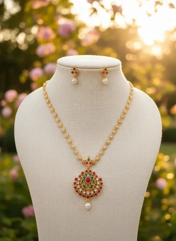 Pearl_Chain_Necklace_Set_With_Pendant_And_Earrings