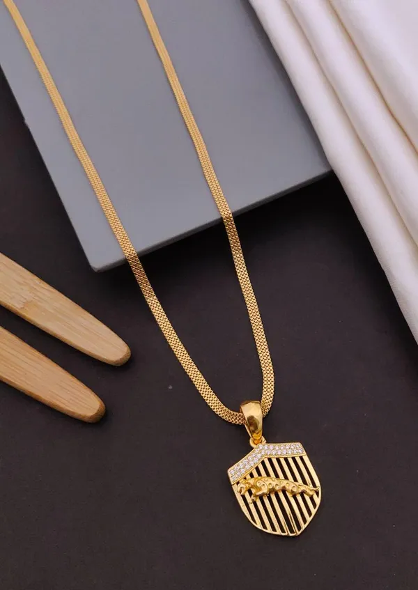 Jaguar_Design_Gold_Plated_Locket_Pendant_With_Chain