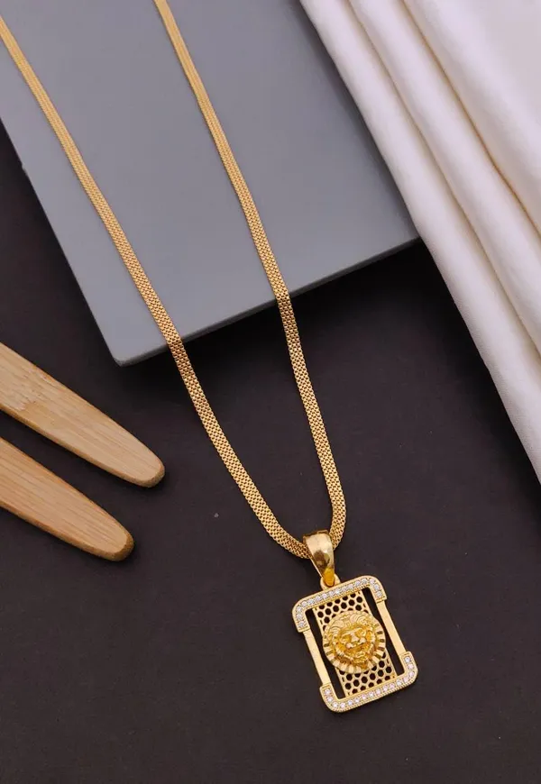 Lion_Design_Locket_Pendant_With_Chain